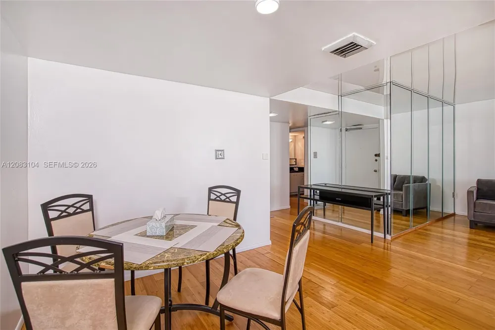 18021 Biscayne Blvd #1604 Aventura, FL 33160