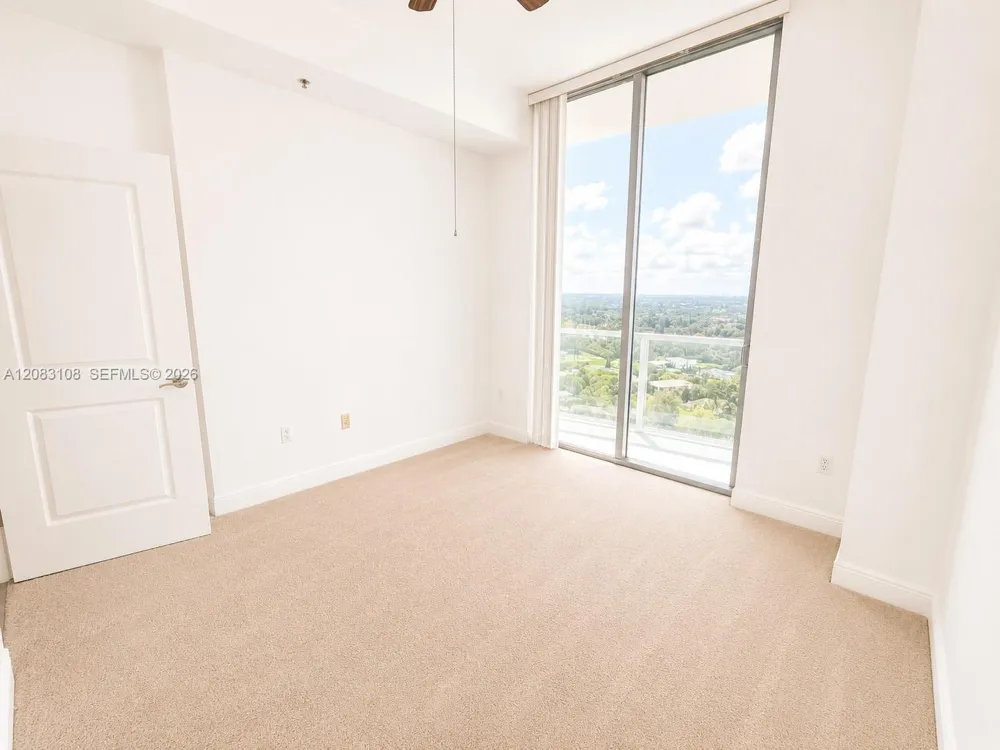 2681 Flamingo Rd #2705S Sunrise, FL 33323