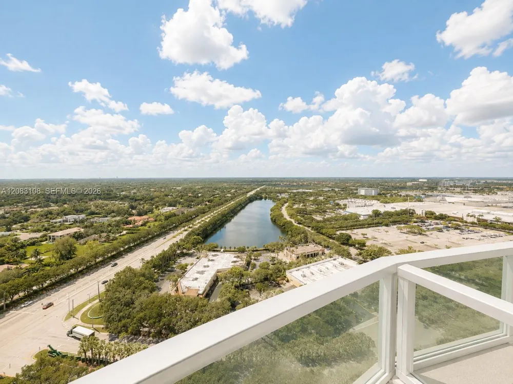 2681 Flamingo Rd #2705S Sunrise, FL 33323