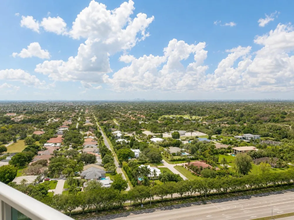 2681 Flamingo Rd #2705S Sunrise, FL 33323