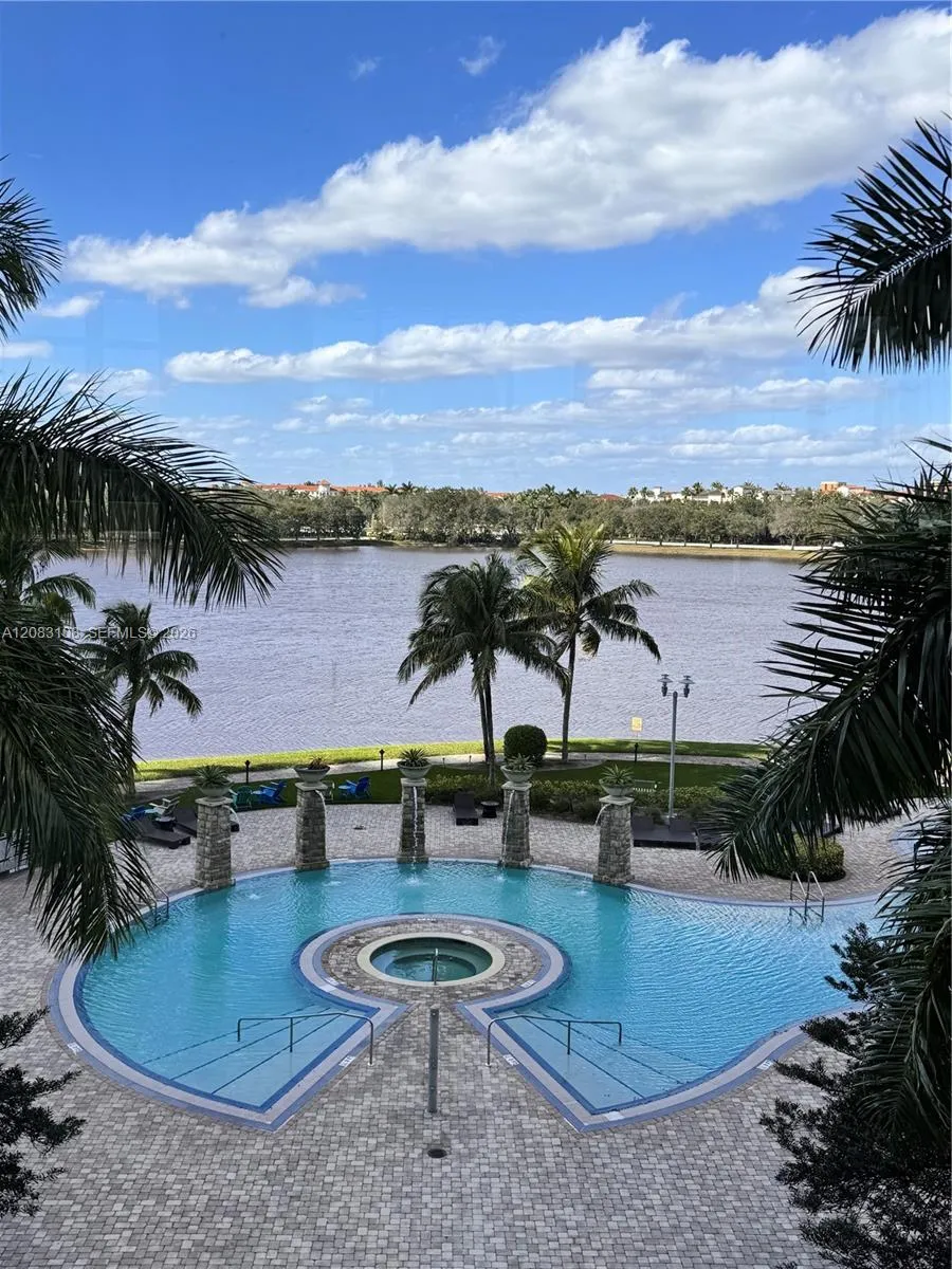 2681 Flamingo Rd #2705S Sunrise, FL 33323