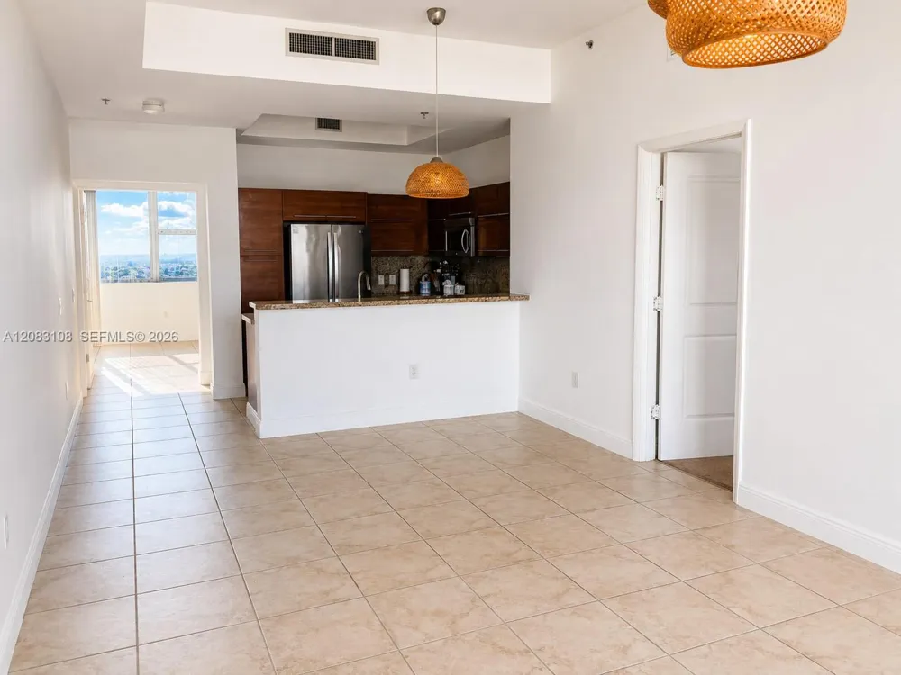 2681 Flamingo Rd #2705S Sunrise, FL 33323