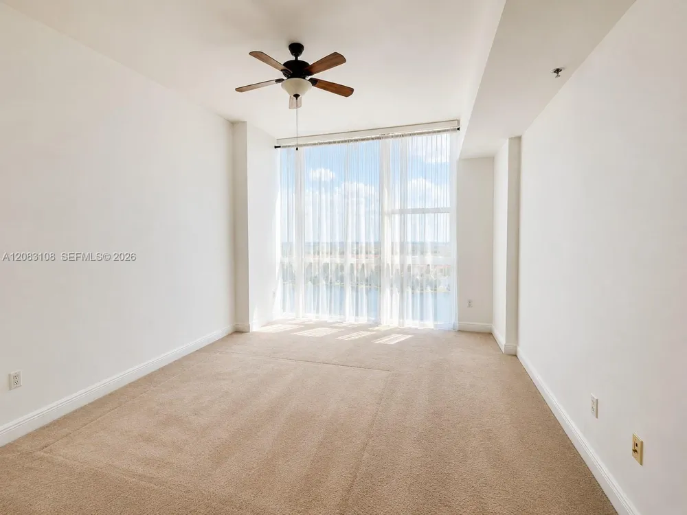 2681 Flamingo Rd #2705S Sunrise, FL 33323
