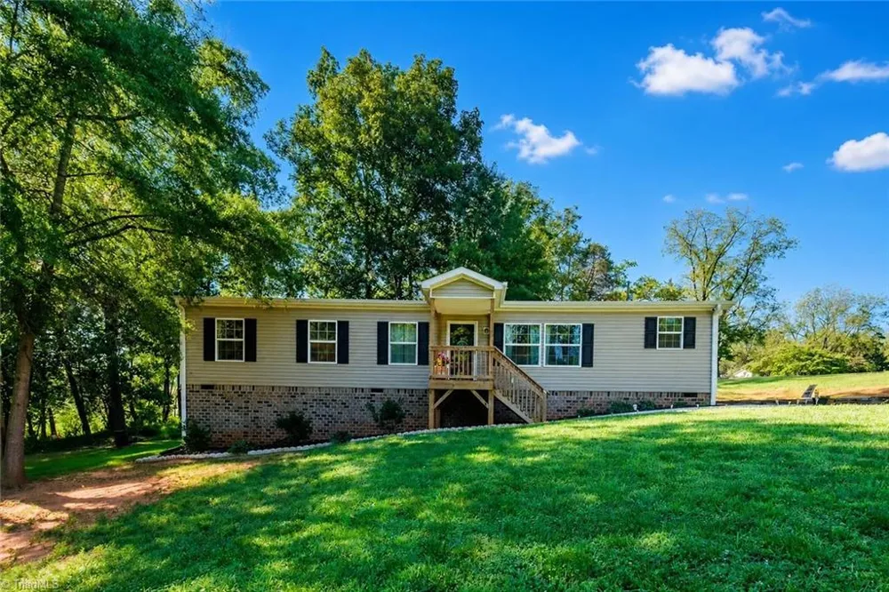 1317 Haire Road Yadkinville, NC 27055