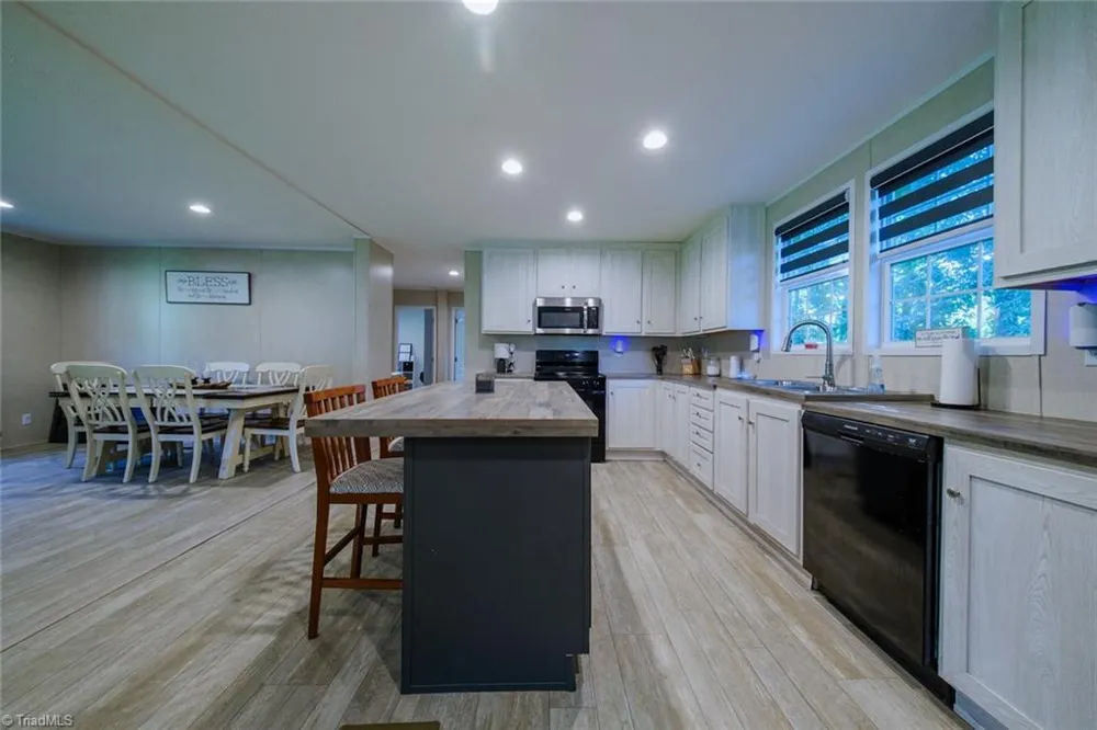 1317 Haire Road Yadkinville, NC 27055