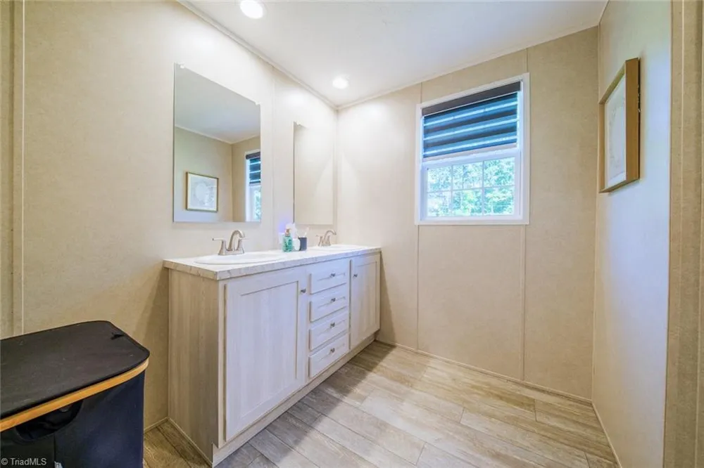 1317 Haire Road Yadkinville, NC 27055