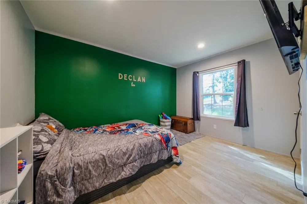 1317 Haire Road Yadkinville, NC 27055