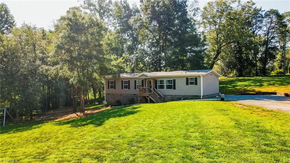 1317 Haire Road Yadkinville, NC 27055