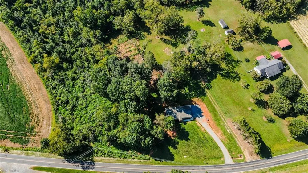 1317 Haire Road Yadkinville, NC 27055