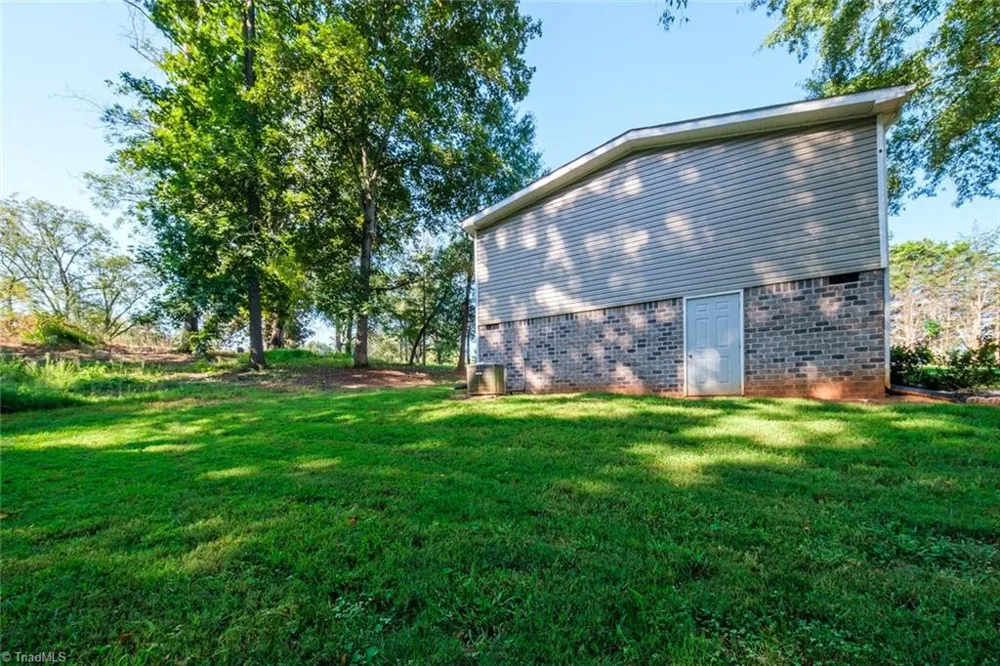 1317 Haire Road Yadkinville, NC 27055