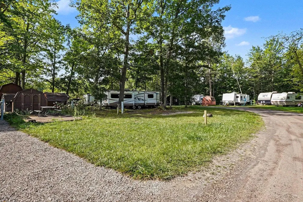 978 Timberlynn Trail Edenville Township, MI 48657