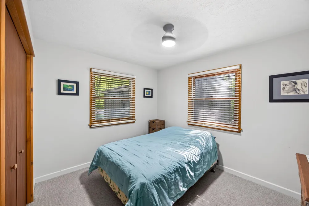 11299 Alpine Road Morton Township, MI 49346