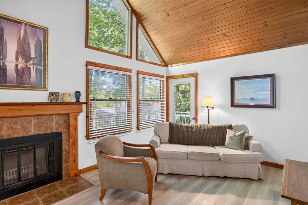 11299 Alpine Road Morton Township, MI 49346