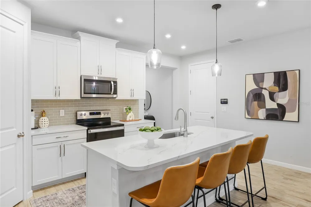 20285 SYMPHONY PLACE Venice, FL 34293