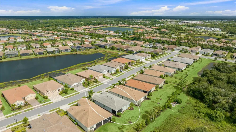 20285 SYMPHONY PLACE Venice, FL 34293