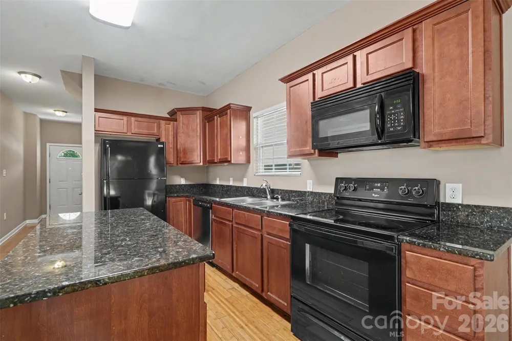 145 High Bluff Circle Mooresville, NC 28115