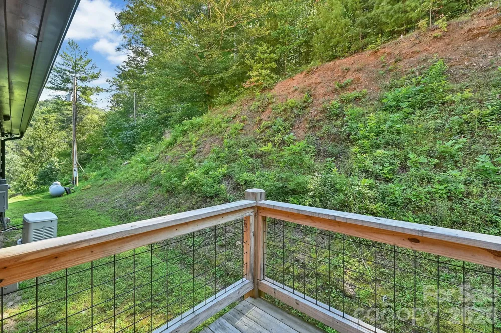 1140 Caney Fork Road Marshall, NC 28753
