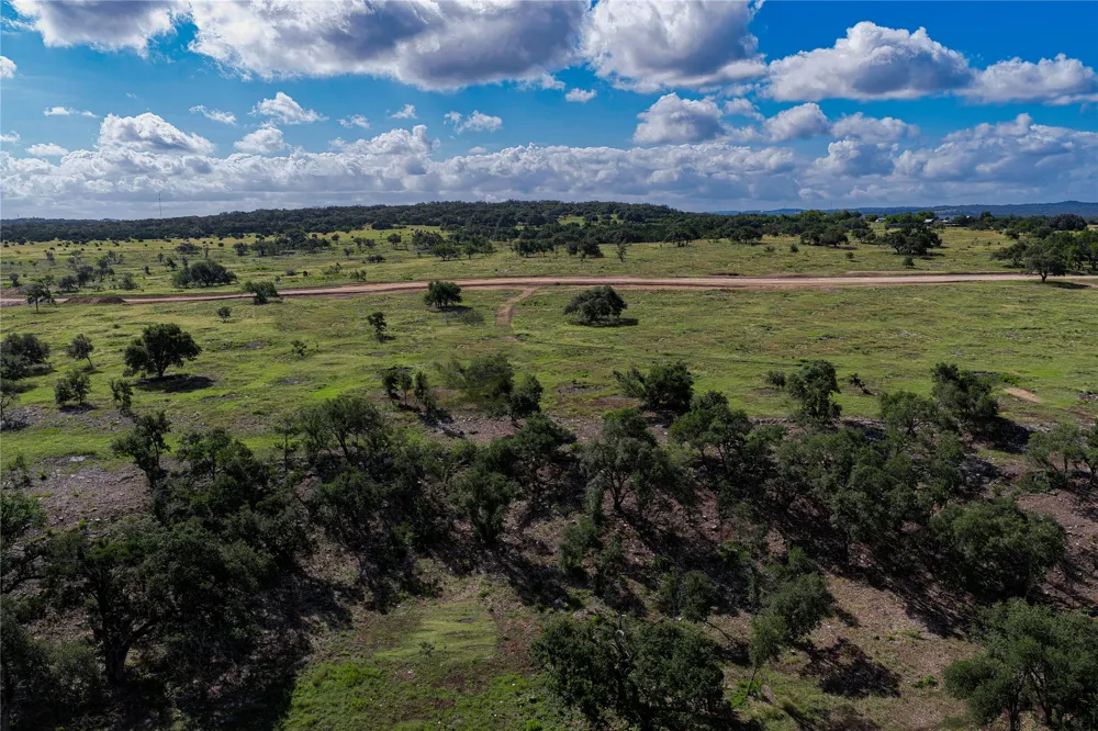 11 Maddalena Lane Dripping Springs, TX 78620