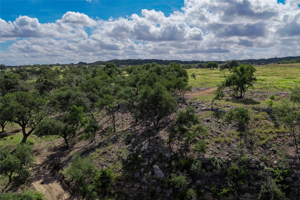 11 Maddalena Lane Dripping Springs, TX 78620