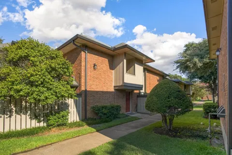 2805 Lineville Drive #105