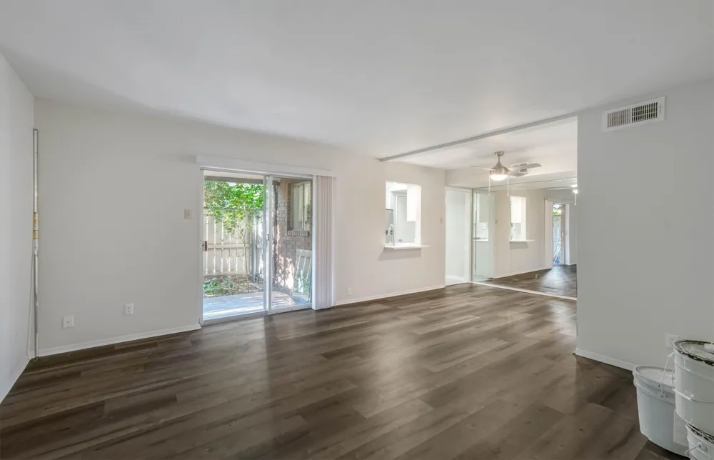 2805 Lineville Drive #105 Farmers Branch, TX 75234