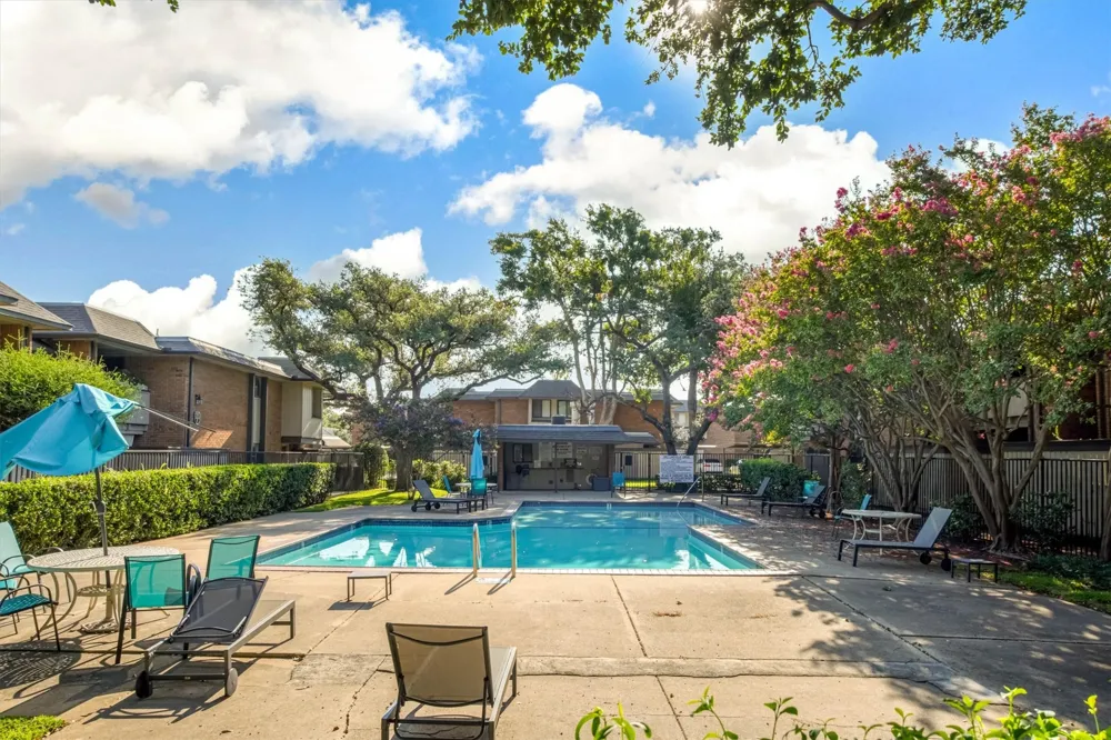 2805 Lineville Drive #105 Farmers Branch, TX 75234