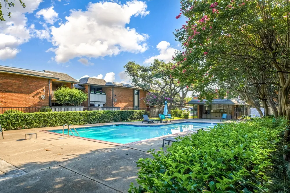 2805 Lineville Drive #105 Farmers Branch, TX 75234