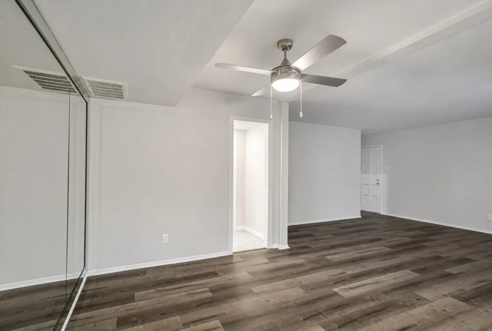 2805 Lineville Drive #105 Farmers Branch, TX 75234