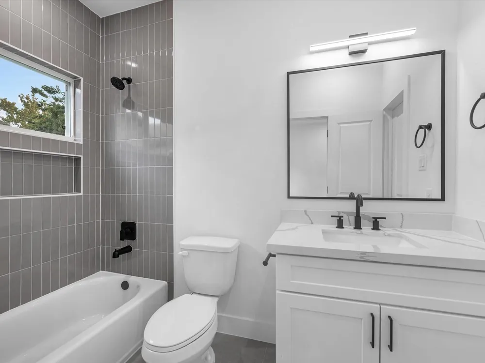 4804 Elysian Street #B Houston, TX 77009