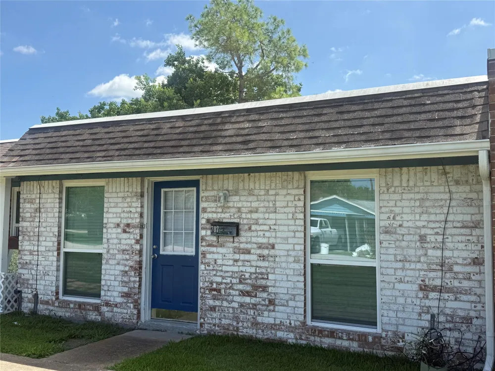 707 S 2nd Street La Porte, TX 77571