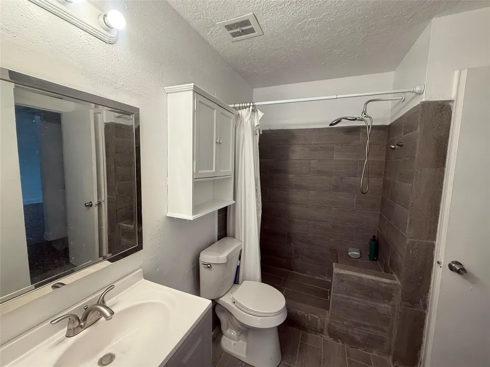 707 S 2nd Street La Porte, TX 77571