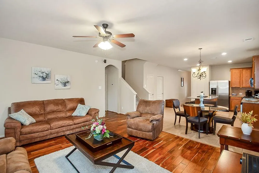 5201 Pale Sage Lane Rosharon, TX 77583