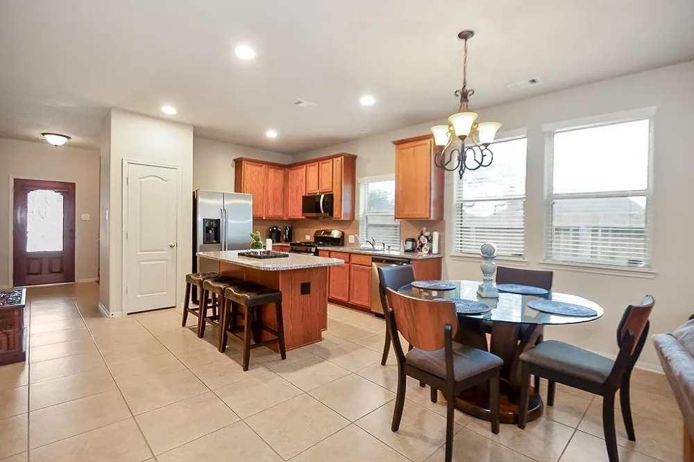 5201 Pale Sage Lane Rosharon, TX 77583