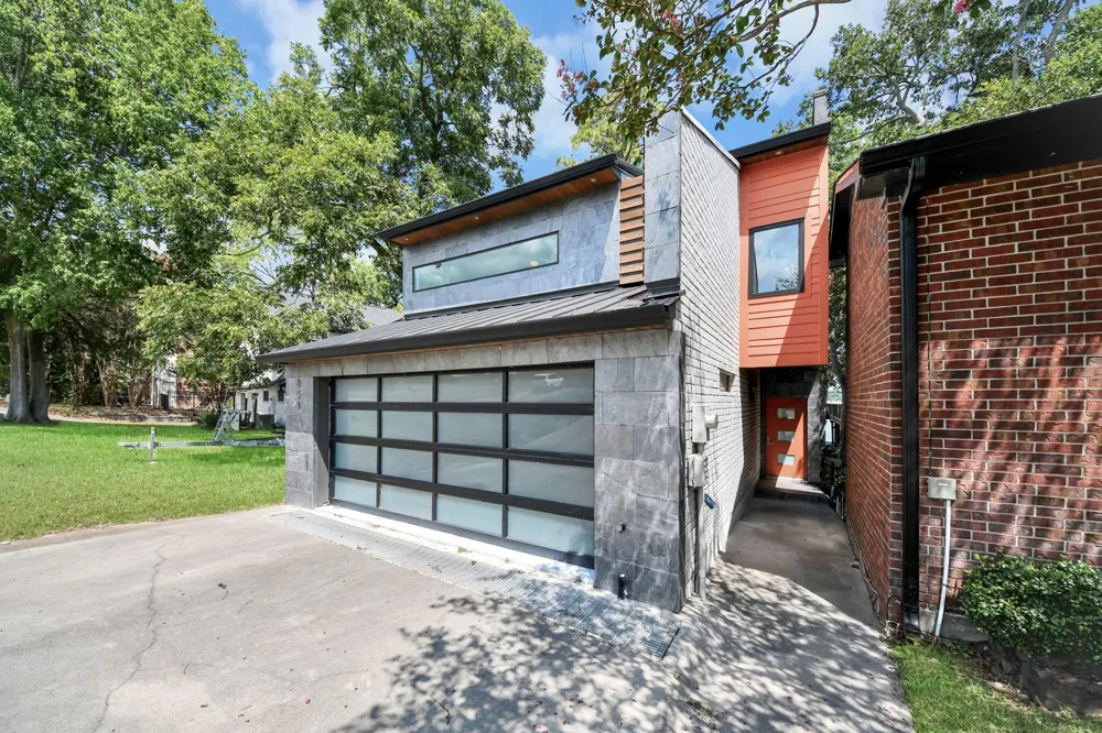 854 Lake View Drive Montgomery, TX 77356