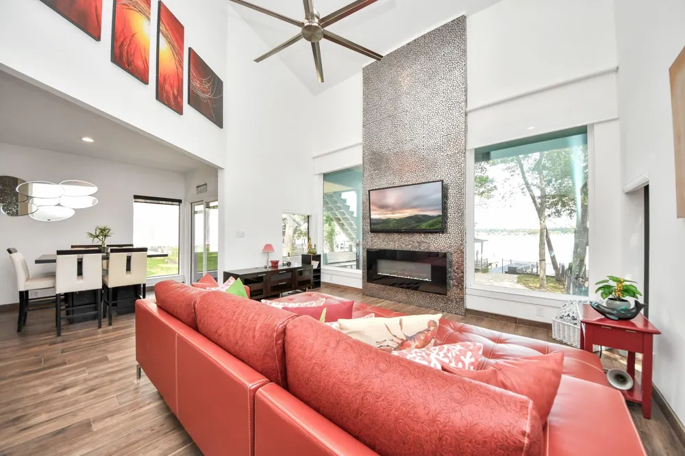 854 Lake View Drive Montgomery, TX 77356