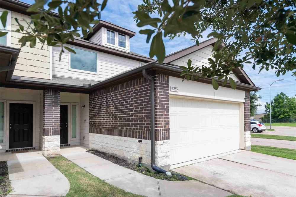 6255 Brenwood Circle Katy, TX 77449