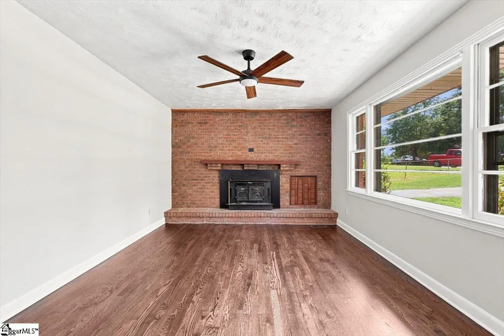 406 Jasmine Street Spartanburg, SC 29303