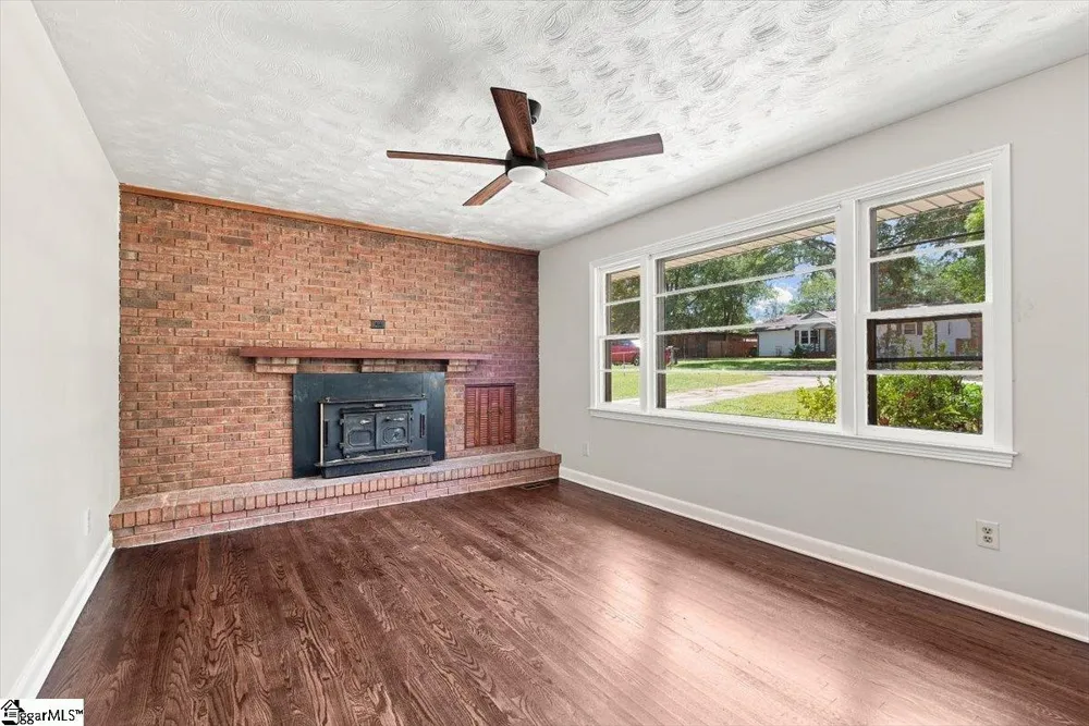 406 Jasmine Street Spartanburg, SC 29303
