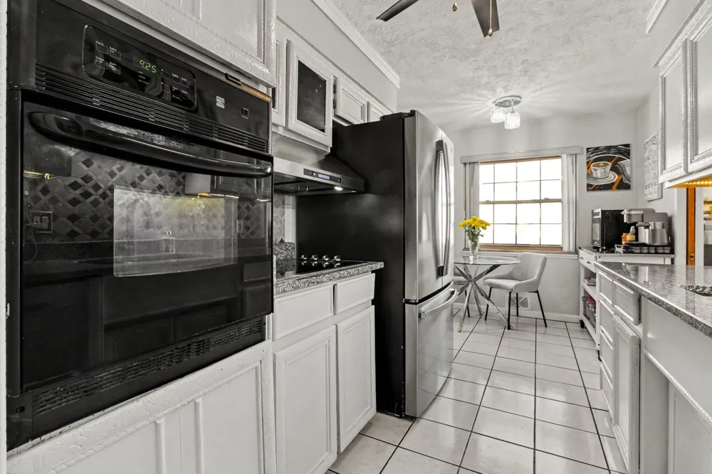14051 Cloverdale Street Oak Park, MI 48237
