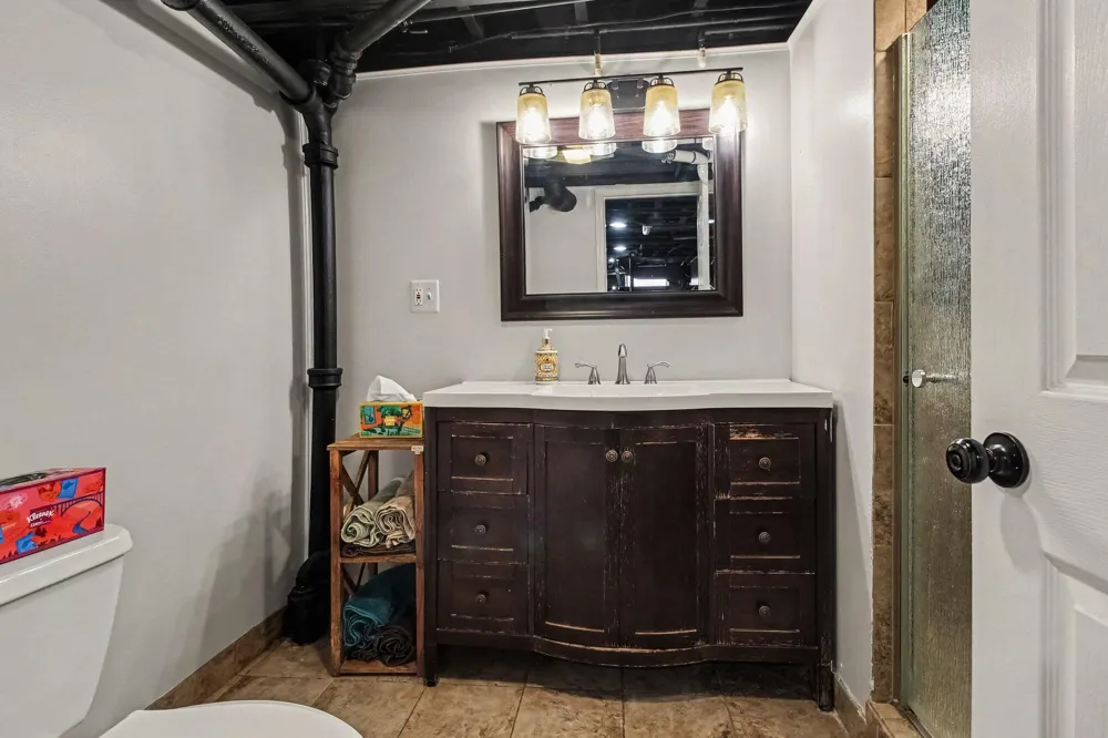 14051 Cloverdale Street Oak Park, MI 48237