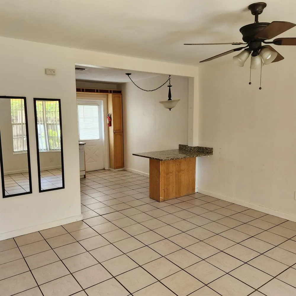 807 W LAS OLAS BOULEVARD Fort Lauderdale, FL 33312