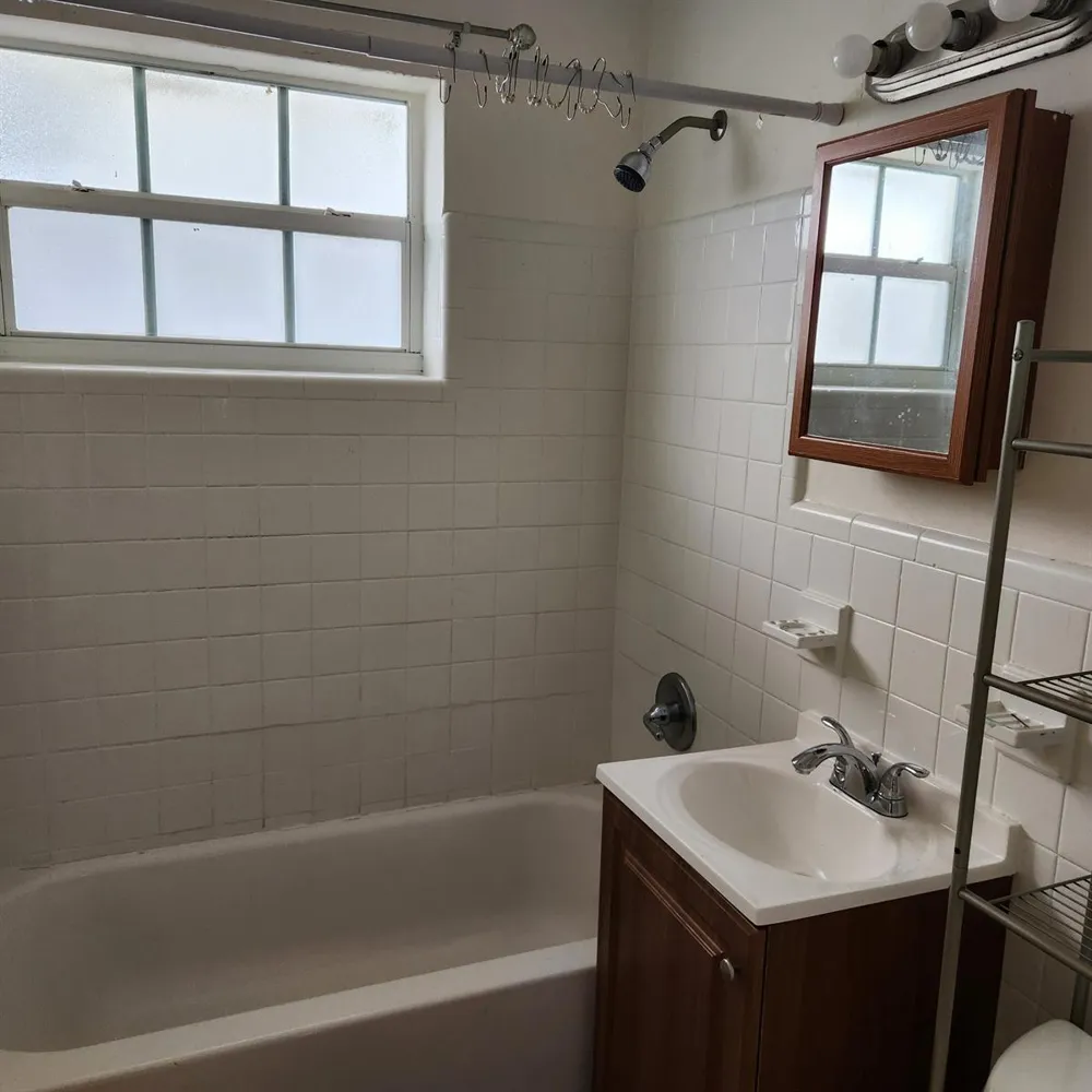 807 W LAS OLAS BOULEVARD Fort Lauderdale, FL 33312