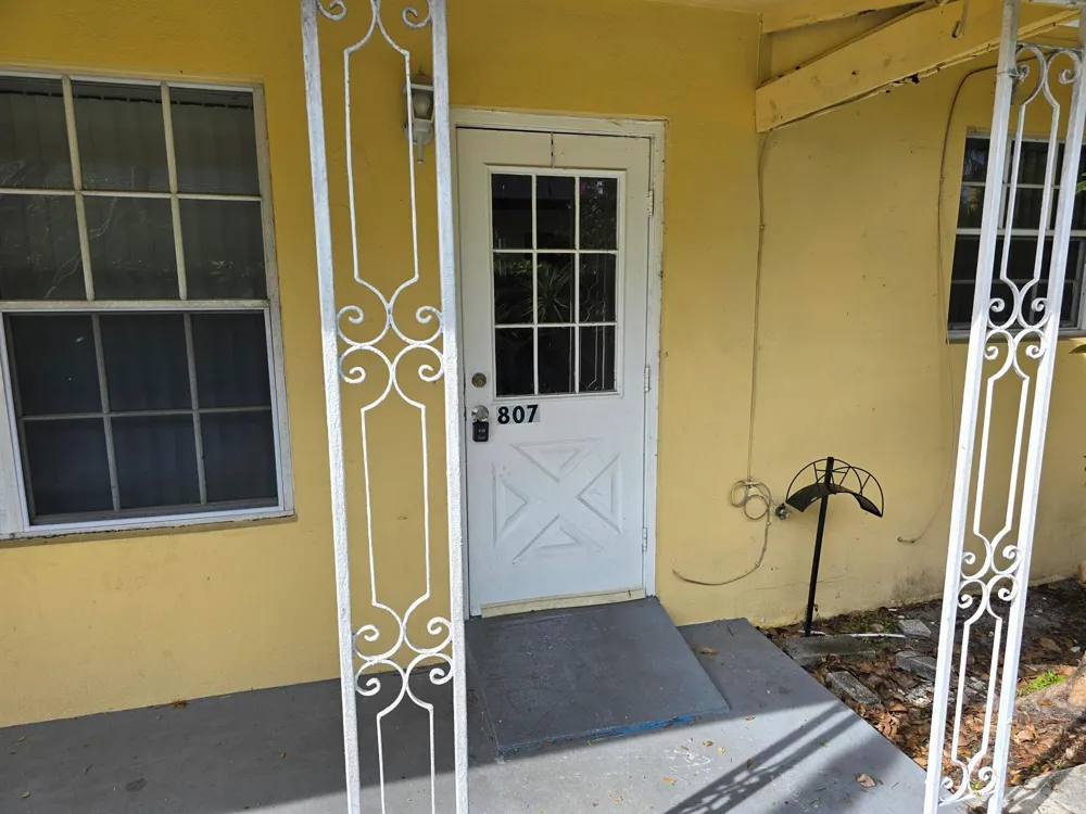807 W LAS OLAS BOULEVARD Fort Lauderdale, FL 33312