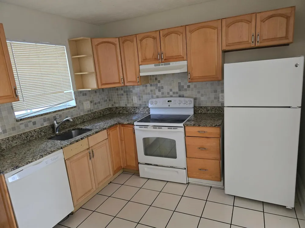 807 W LAS OLAS BOULEVARD Fort Lauderdale, FL 33312