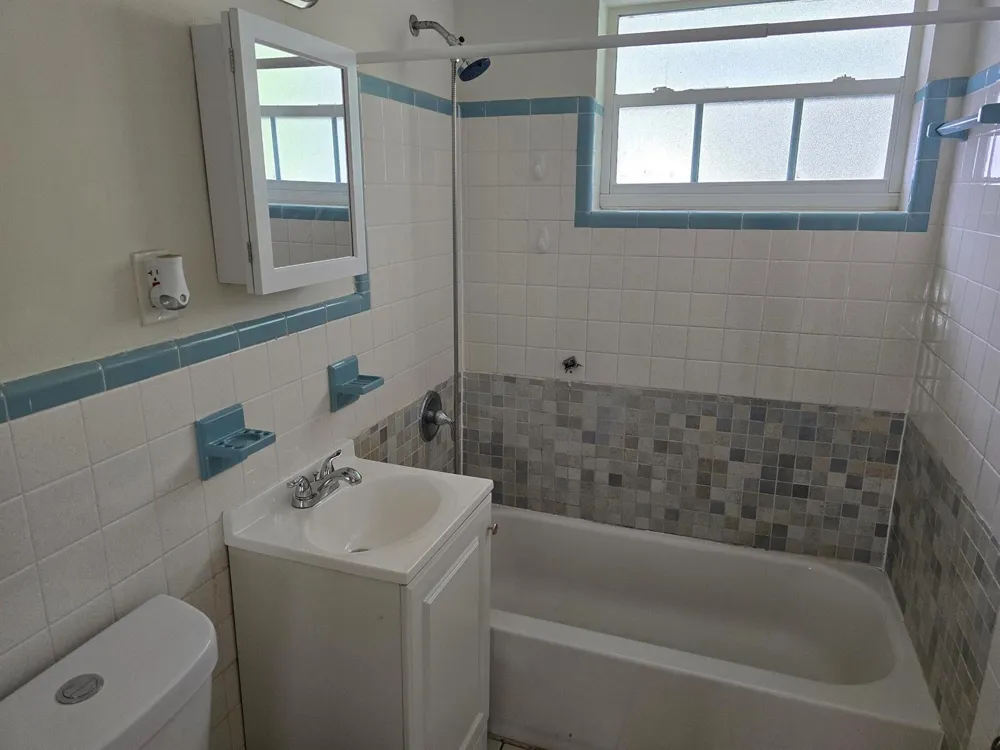 807 W LAS OLAS BOULEVARD Fort Lauderdale, FL 33312
