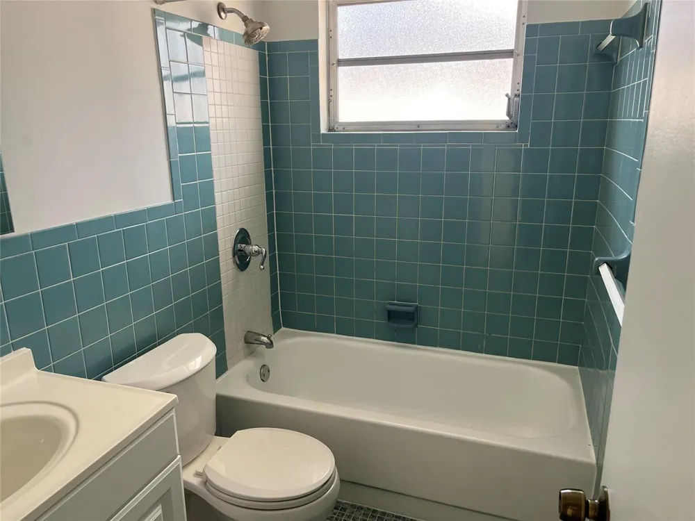 5517 SW 24TH AVENUE Dania Beach, FL 33312