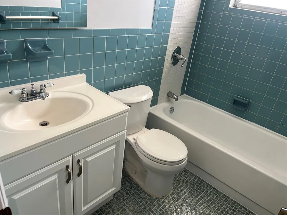 5517 SW 24TH AVENUE Dania Beach, FL 33312