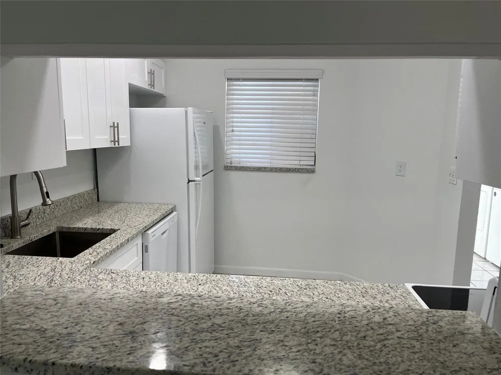 5517 SW 24TH AVENUE Dania Beach, FL 33312
