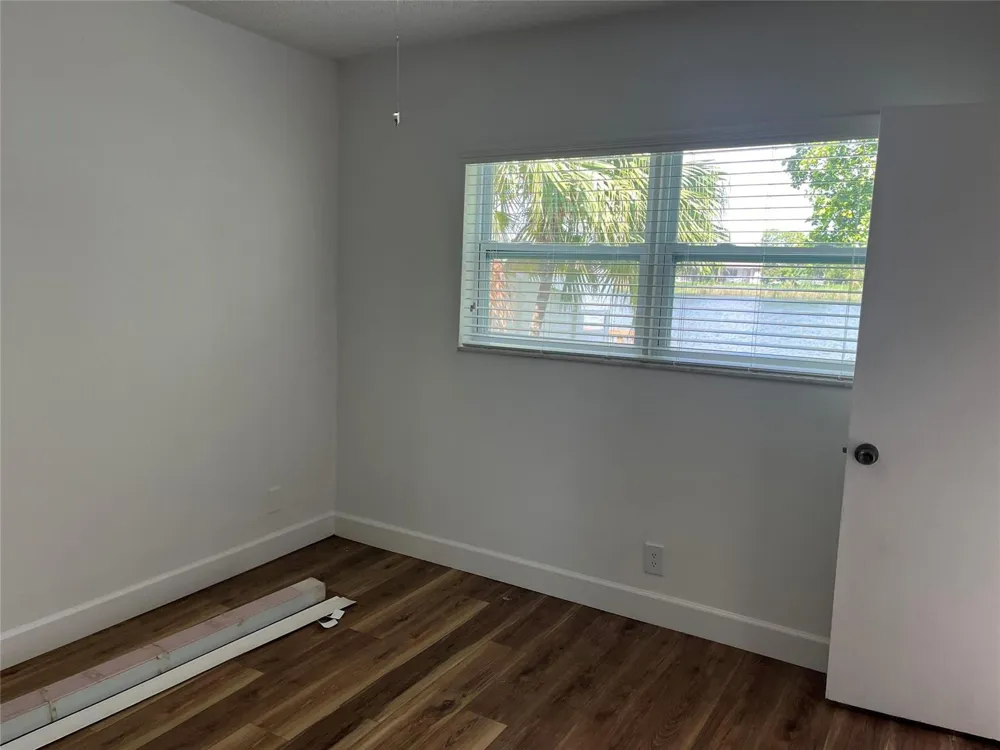 5517 SW 24TH AVENUE Dania Beach, FL 33312