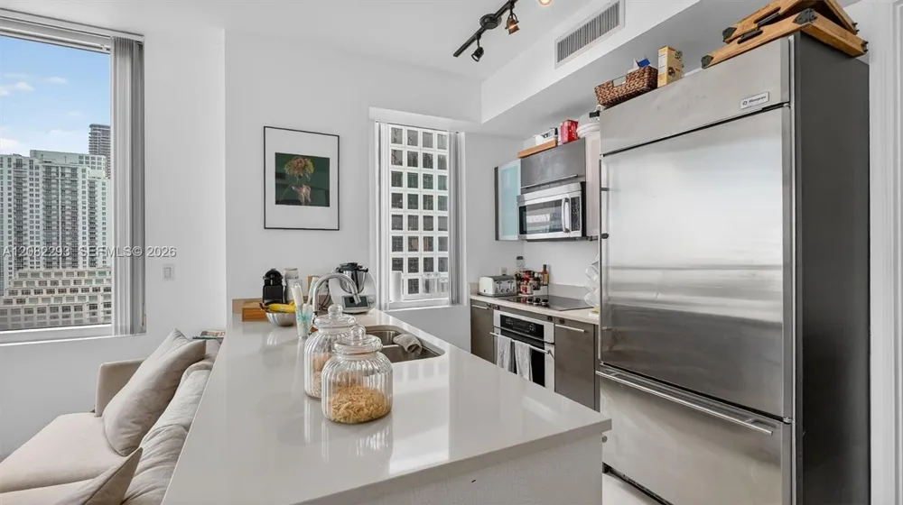 500 Brickell Ave #4102 Miami, FL 33131